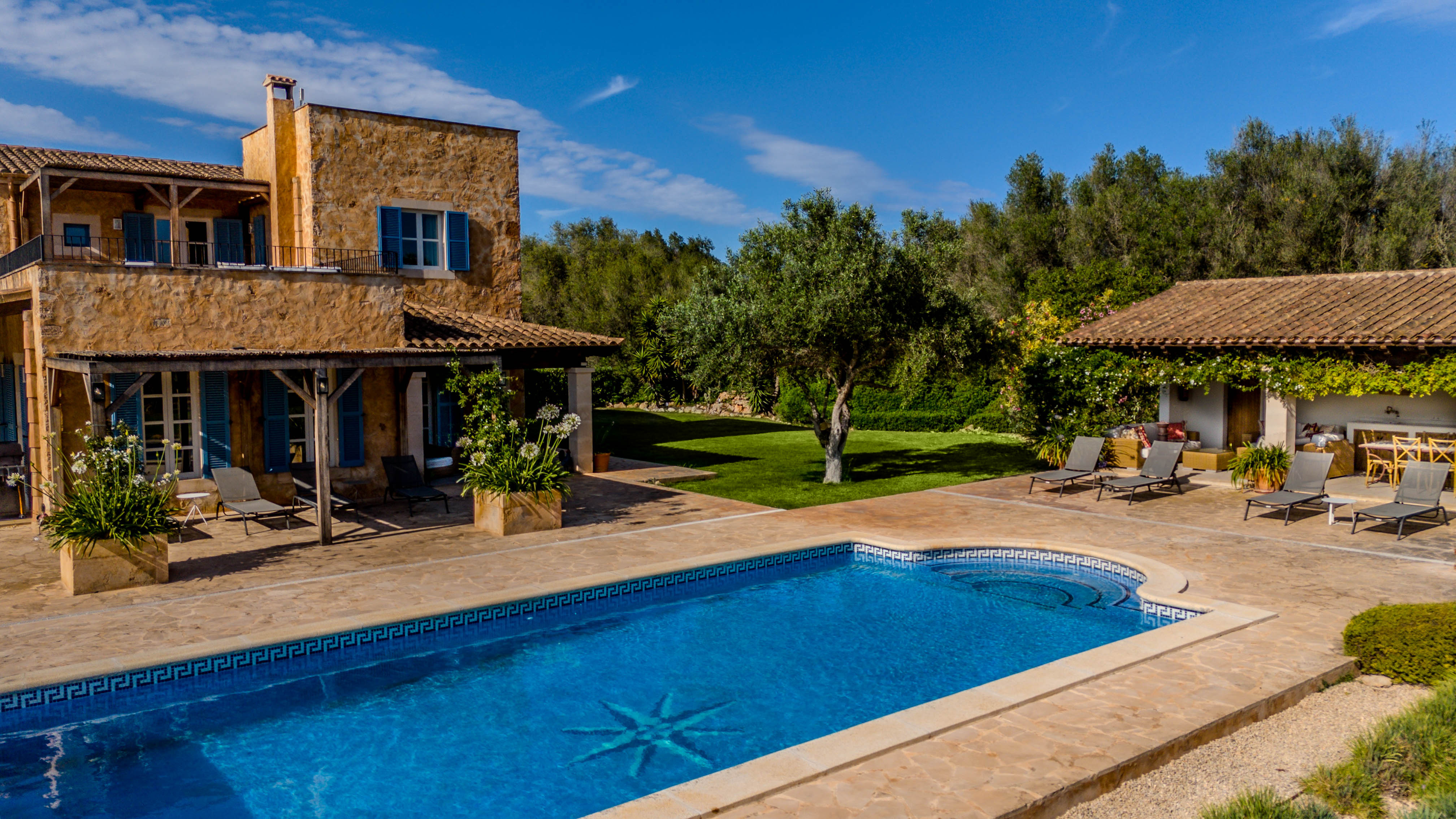 Fotografía inmobiliaria aérea